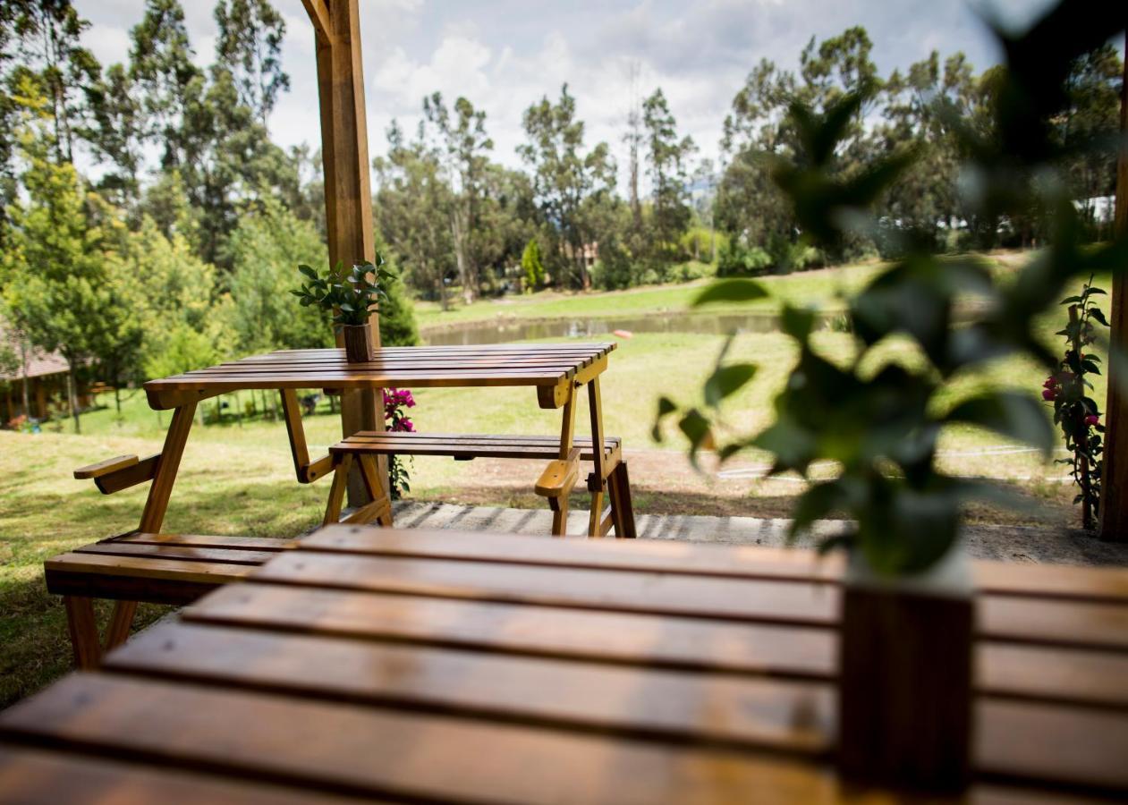 Palumbo Glamping & Villas กายัมเบ ภายนอก รูปภาพ