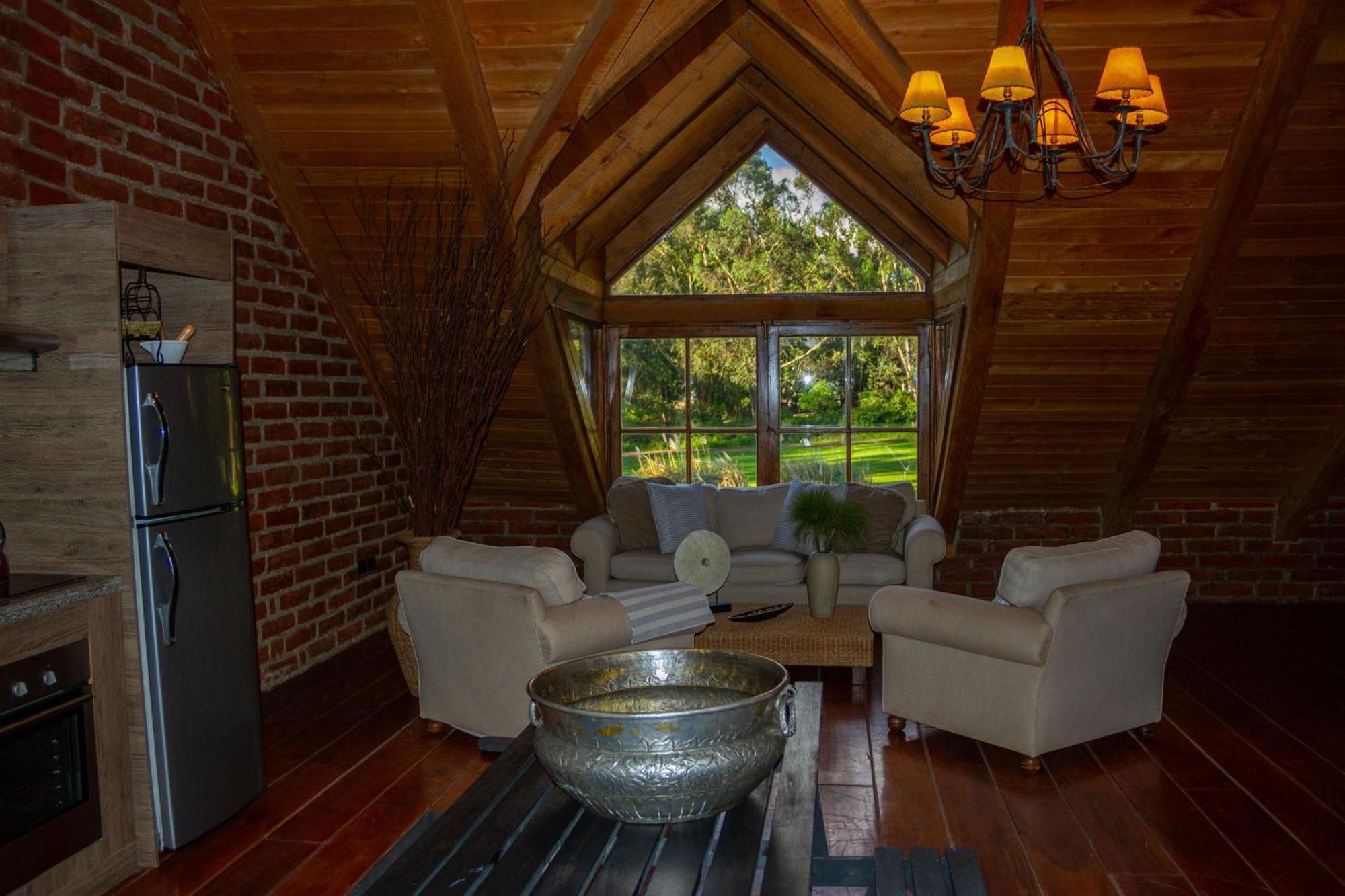 Palumbo Glamping & Villas กายัมเบ ภายนอก รูปภาพ