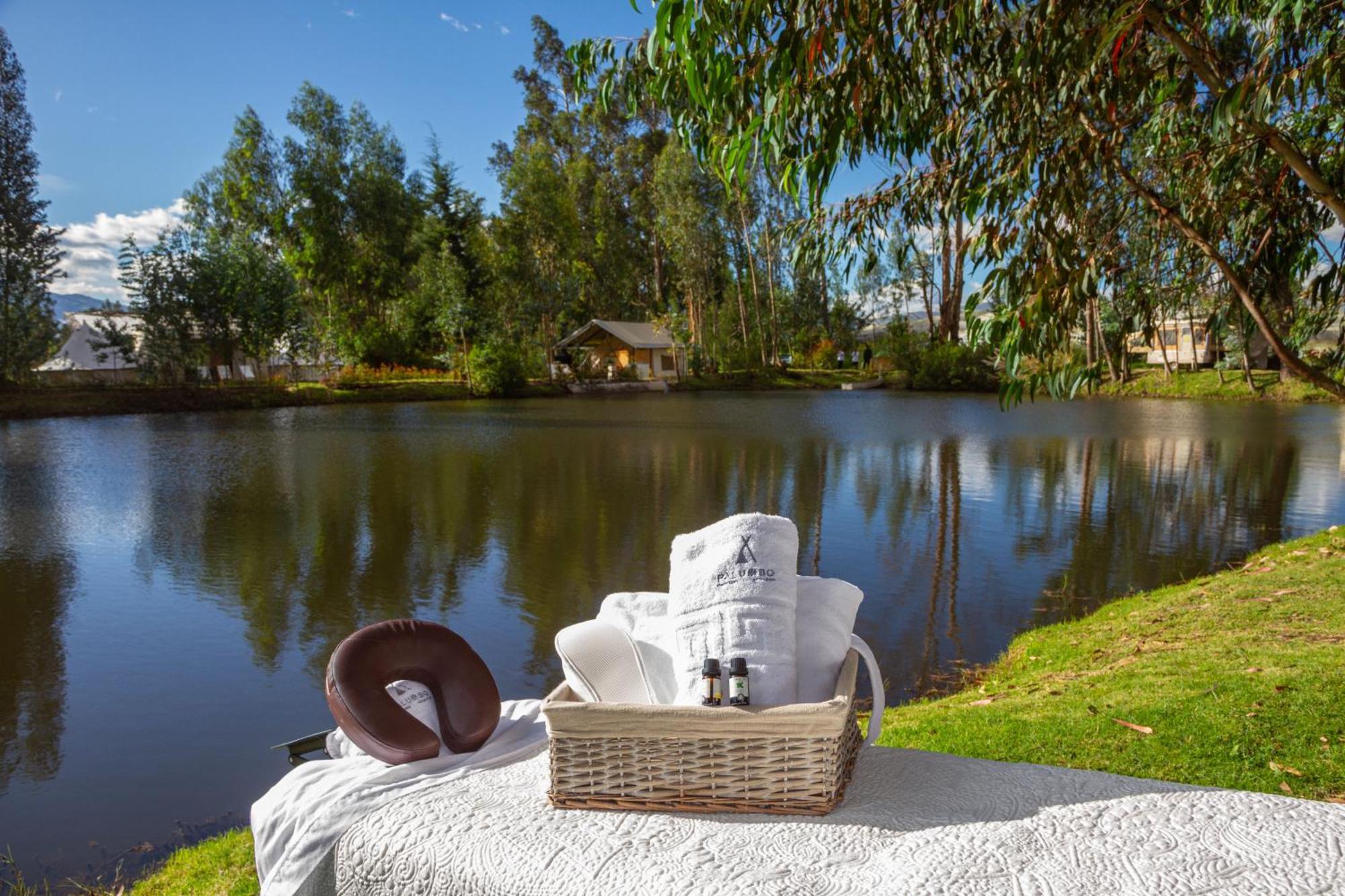 Palumbo Glamping & Villas กายัมเบ ภายนอก รูปภาพ